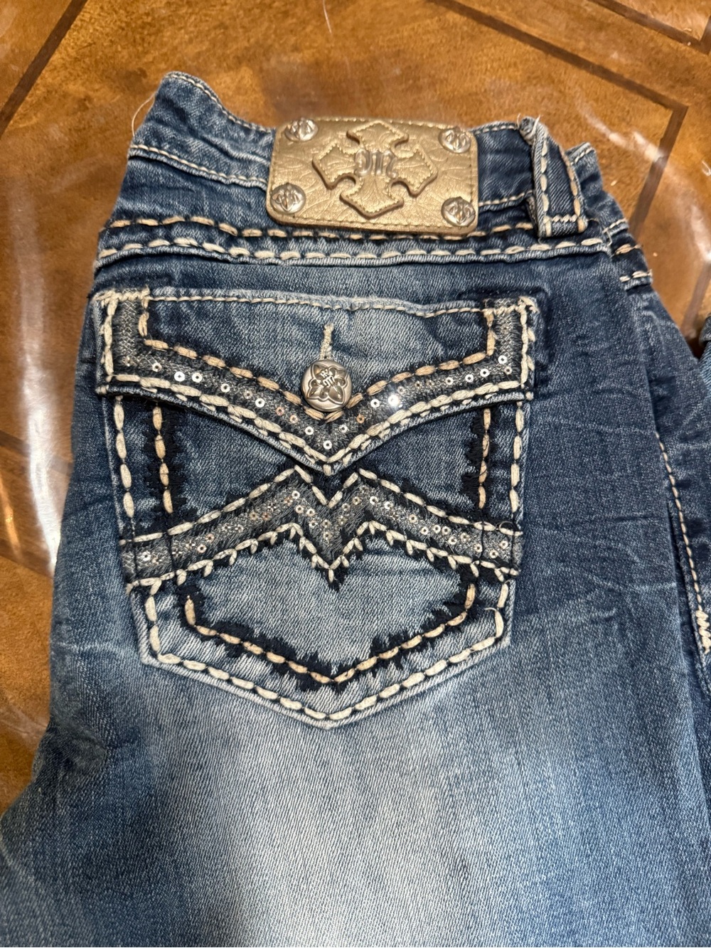 Women’s Dark Blue Embroidered miss me capris